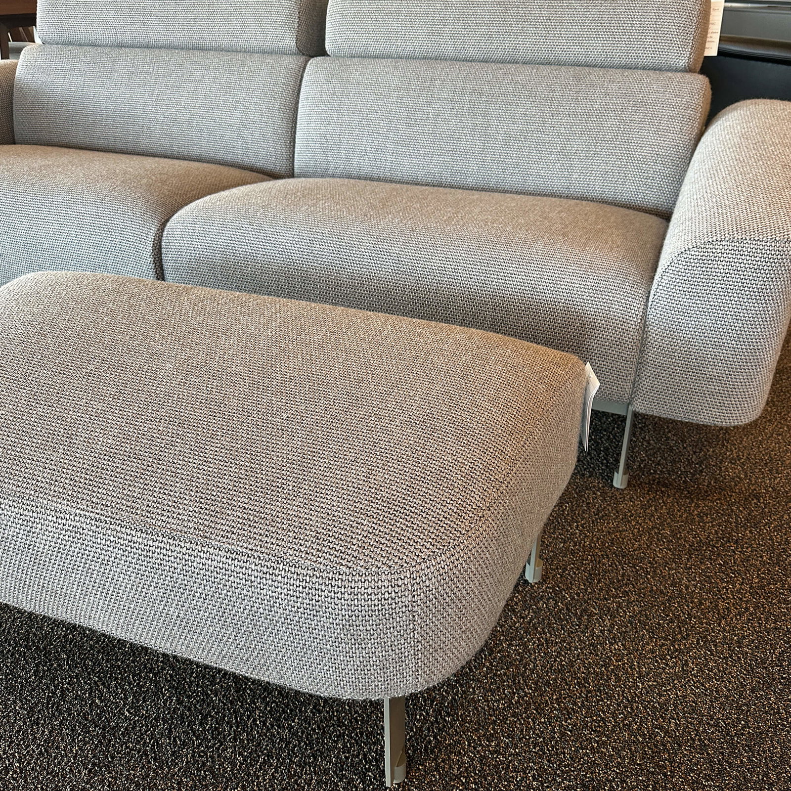 Harvink - Custom - 3.5-zitsbank met hocker - Stof Spectrum 94 - Afbeelding 3