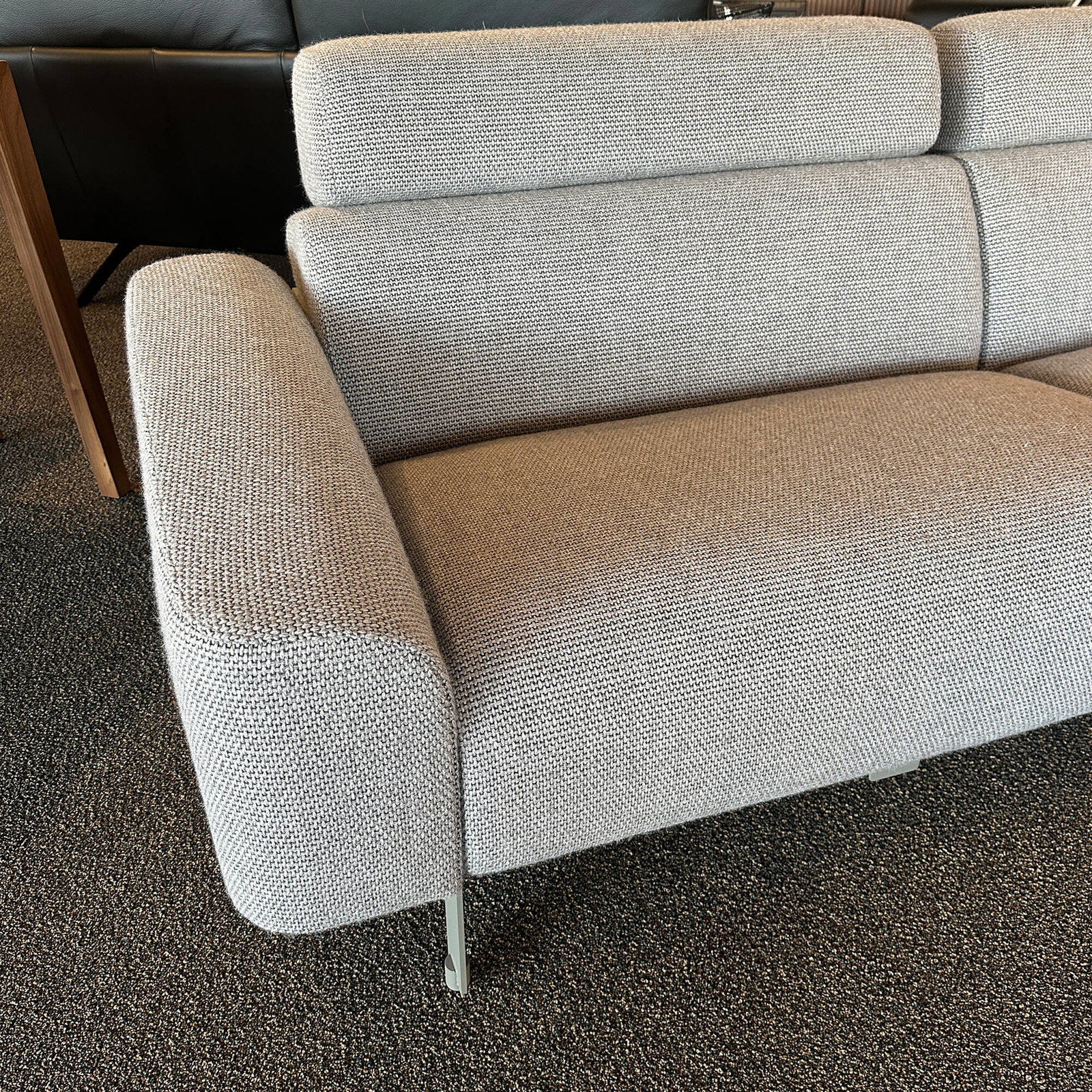 Harvink - Custom - 3.5-zitsbank met hocker - Stof Spectrum 94 - Afbeelding 5