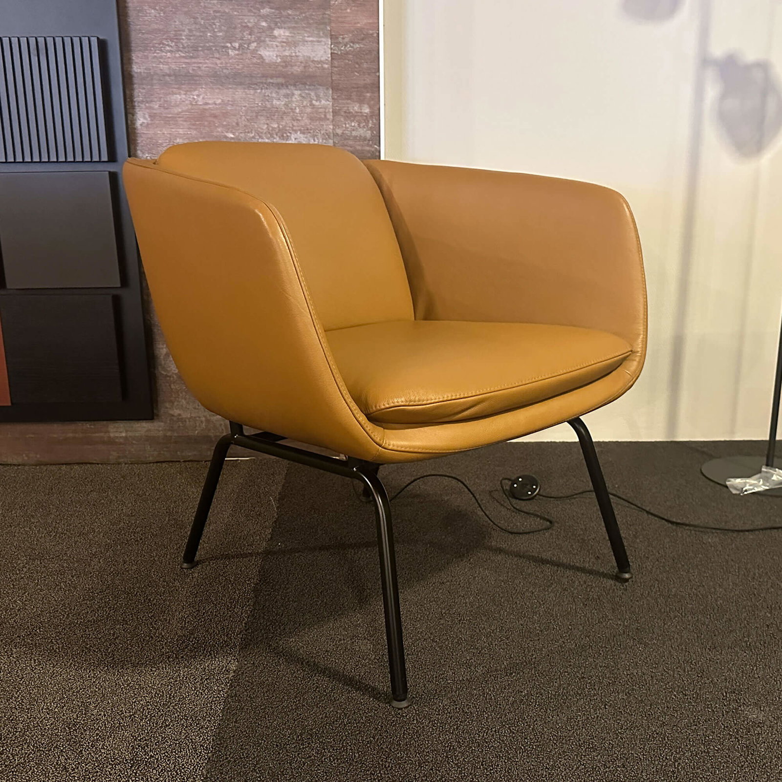 Kebe - fauteuil Gro - leder geel